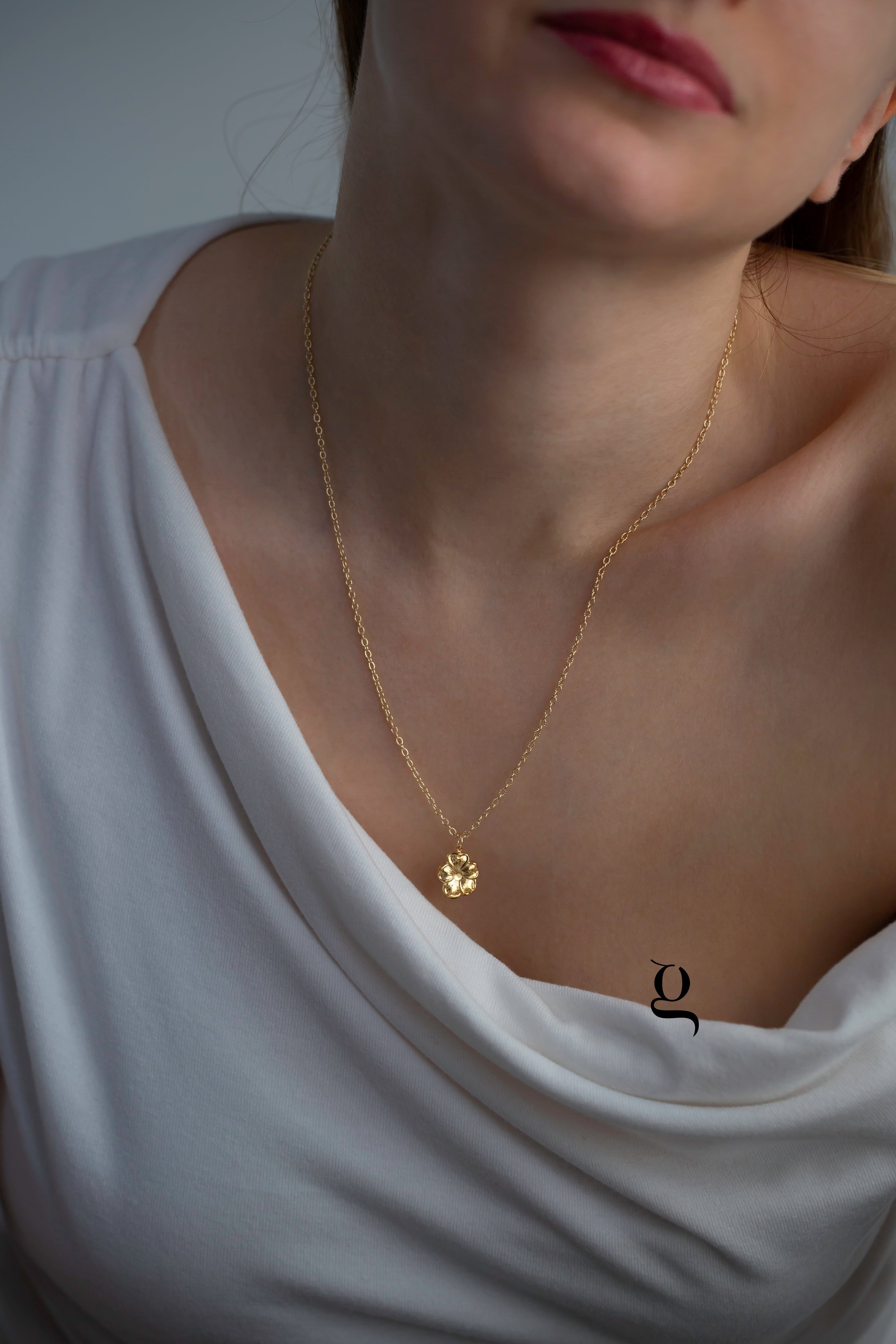 The Flower Necklace - Goldside Jewelry