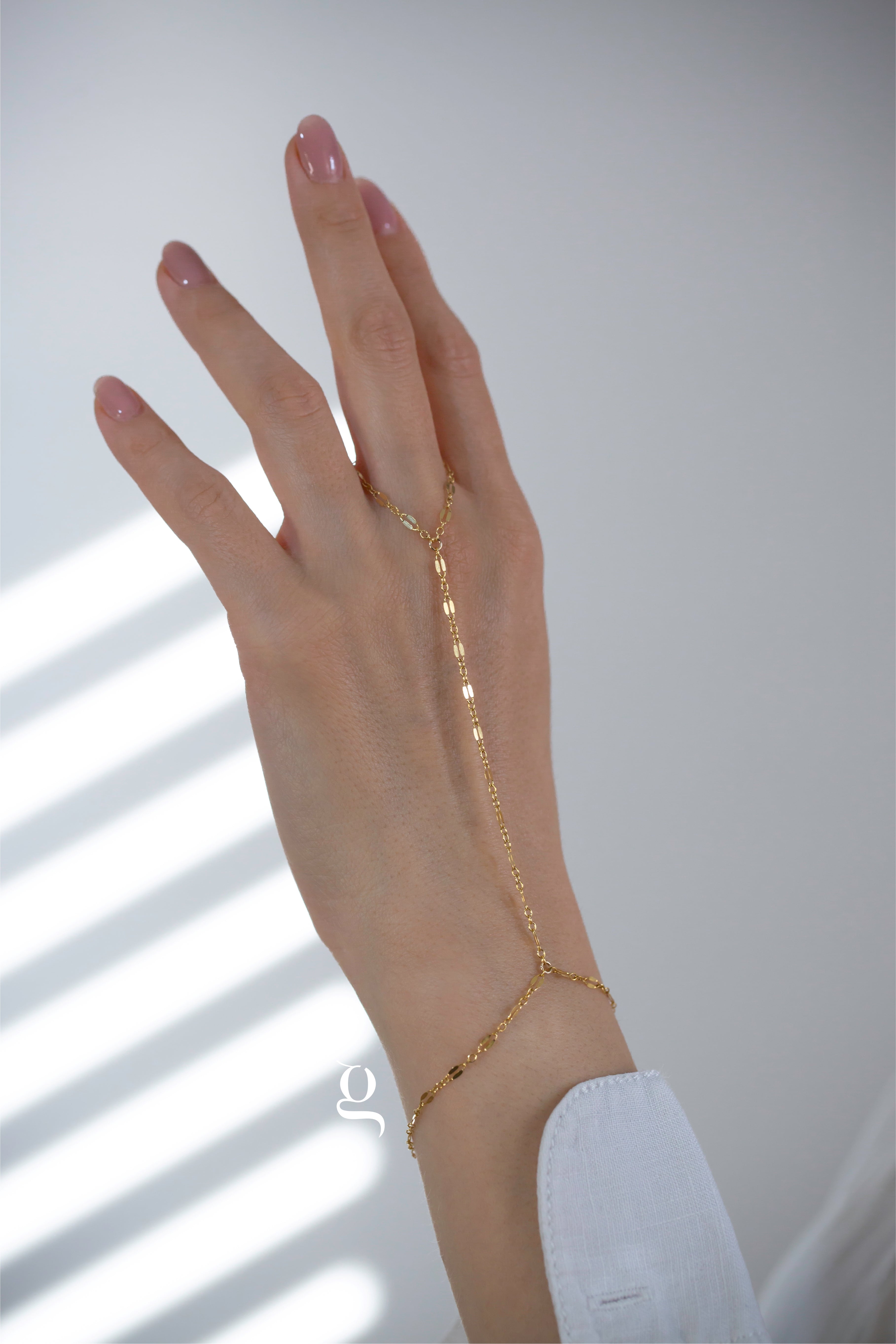 Velora Hand Chain - Goldside Jewelry