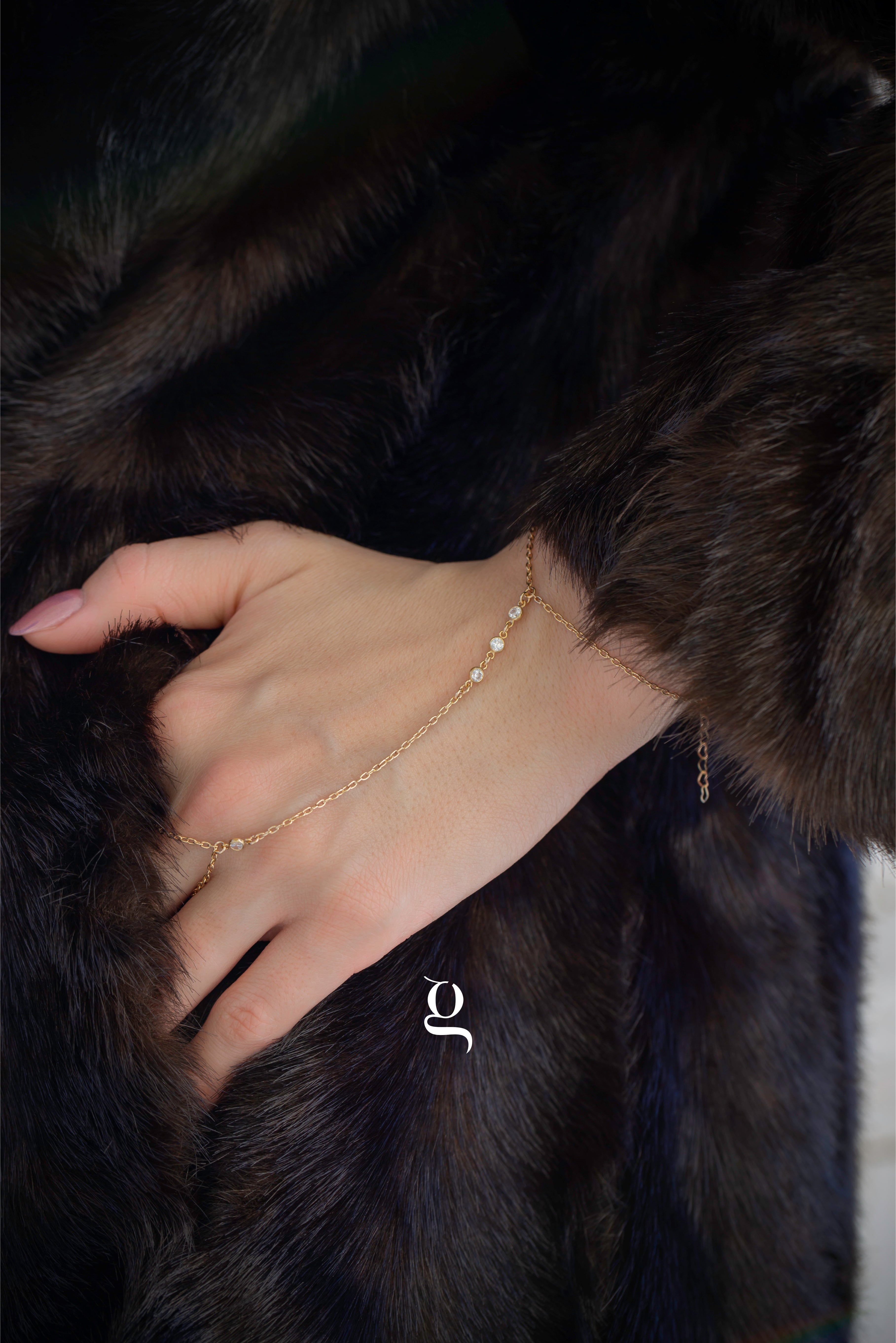 Seren Hand Chain - Goldside Jewelry