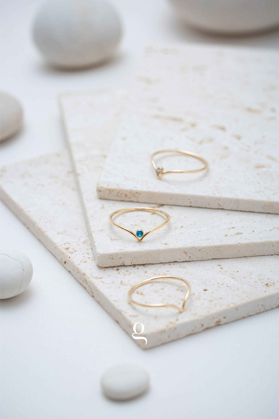 Chevron Ring With Stone