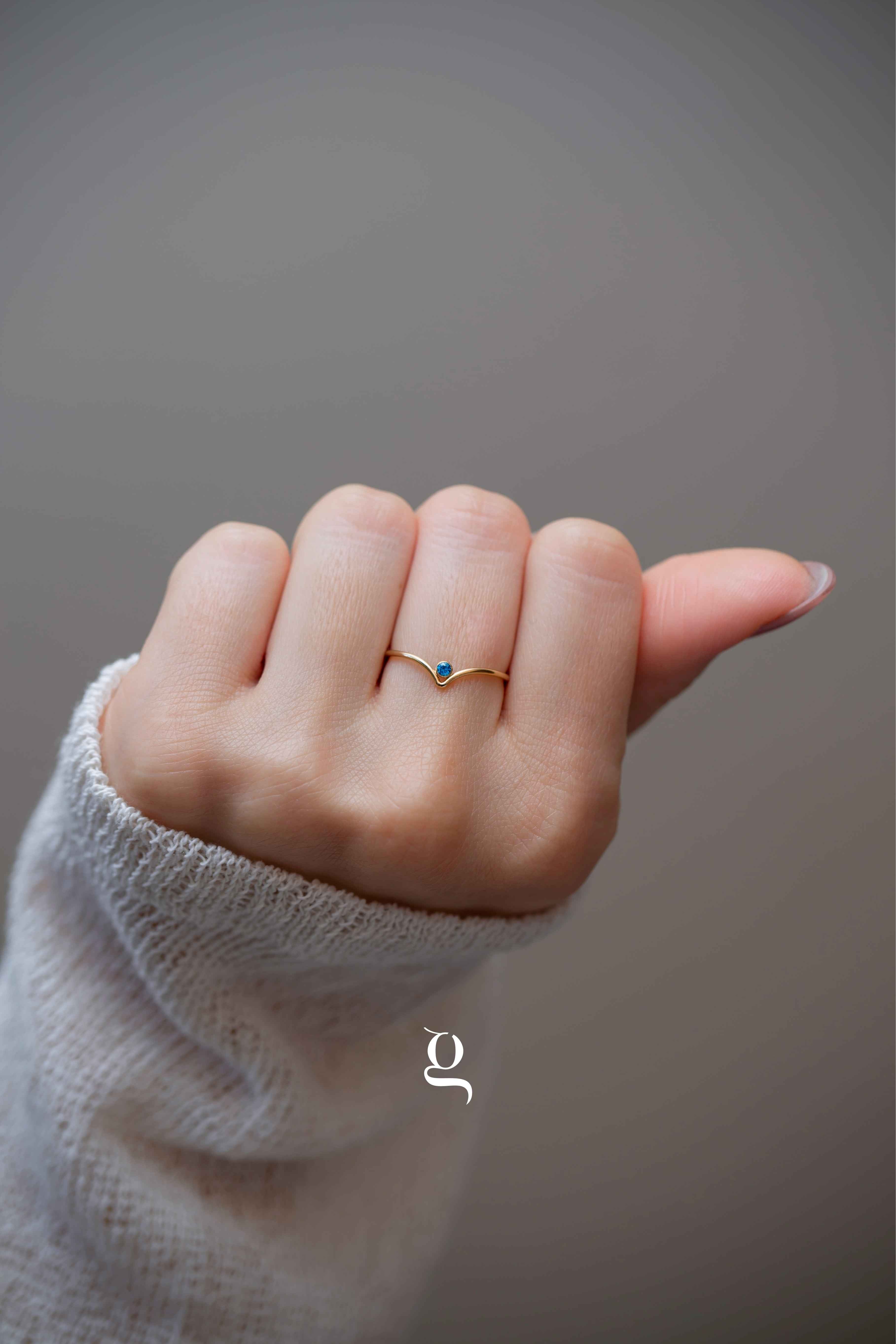 Chevron Ring With Stone