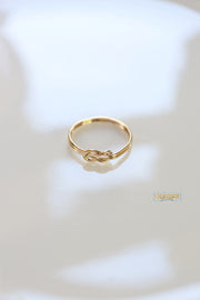 Everlasting Knot Ring - Goldside Jewelry