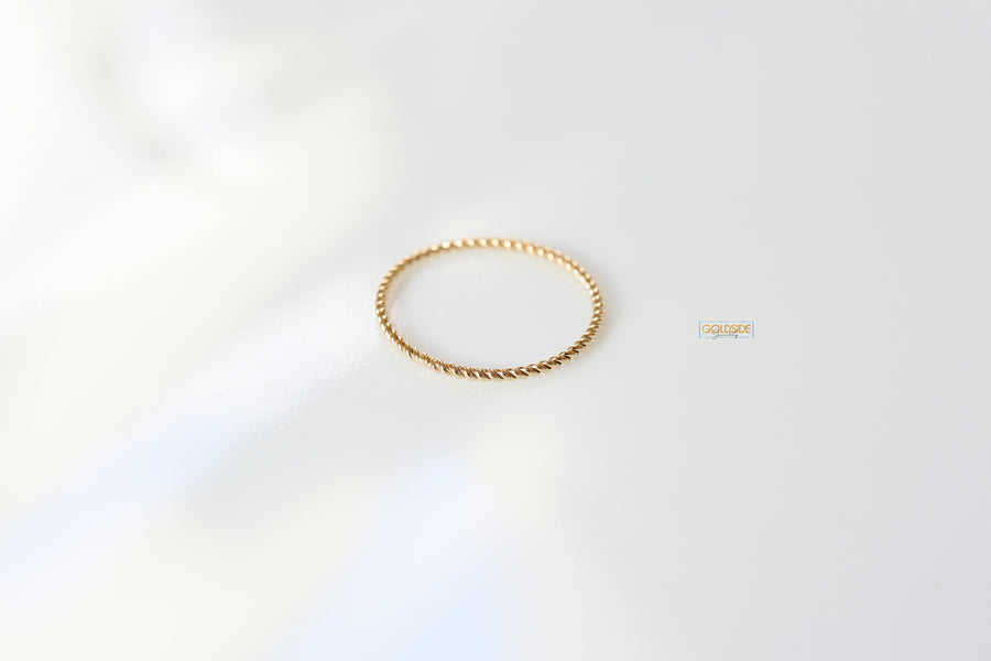 Thin Braid Ring - Goldside Jewelry
