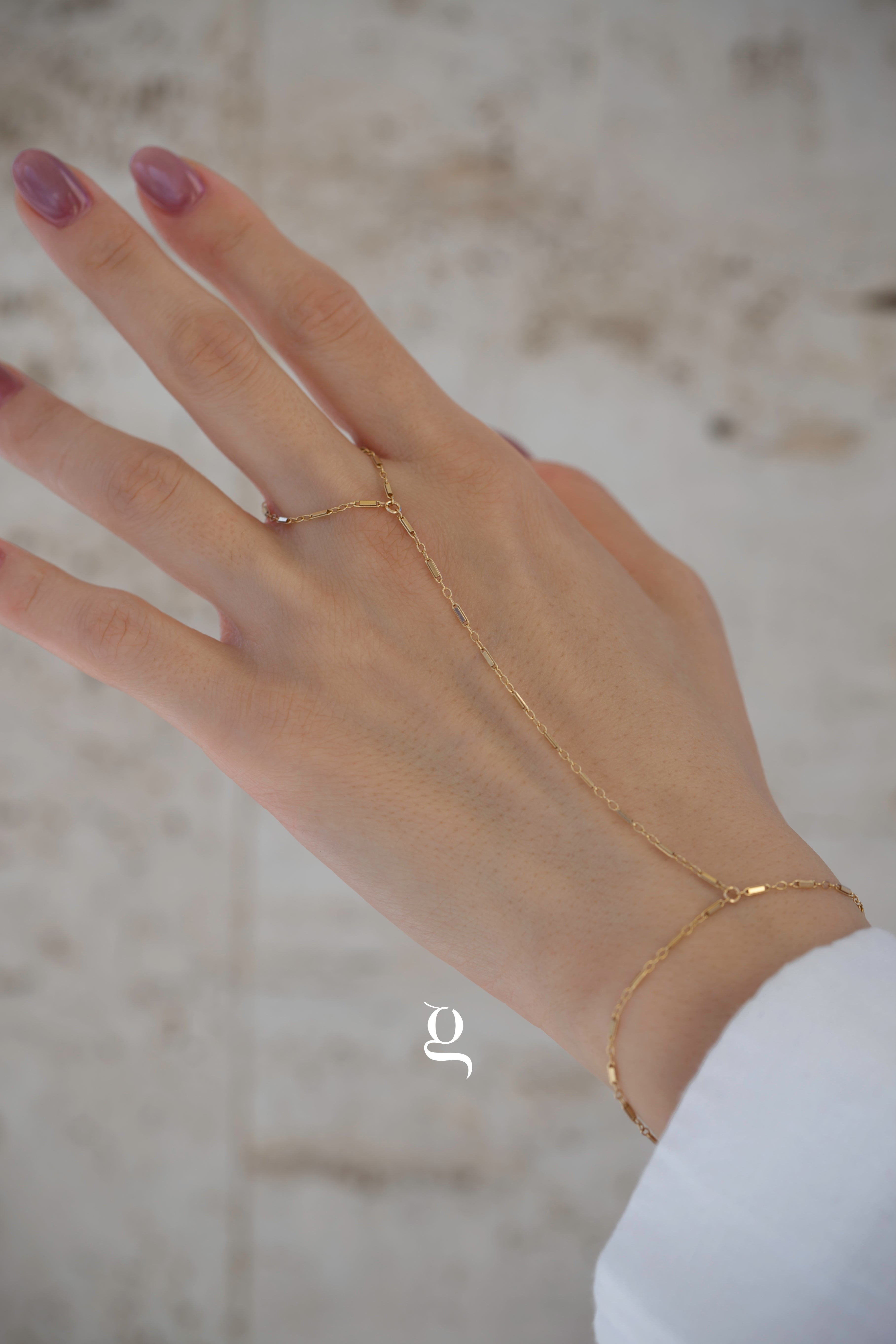 Helia Hand Chain