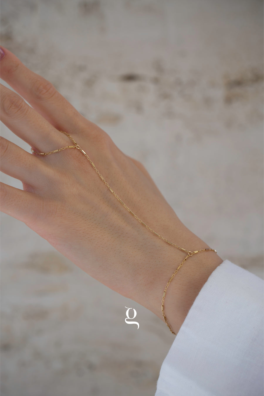 Helia Hand Chain