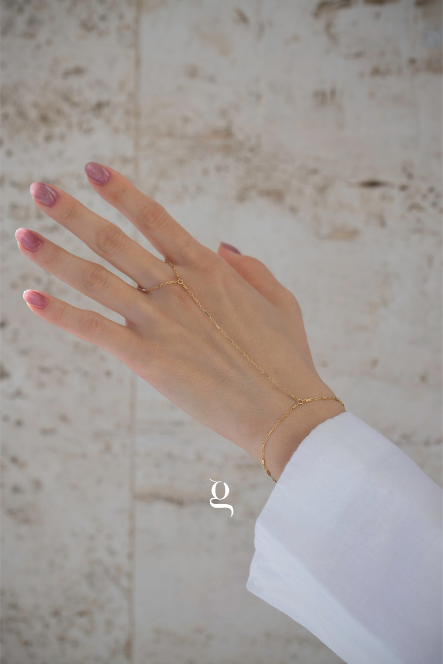 Helia Hand Chain