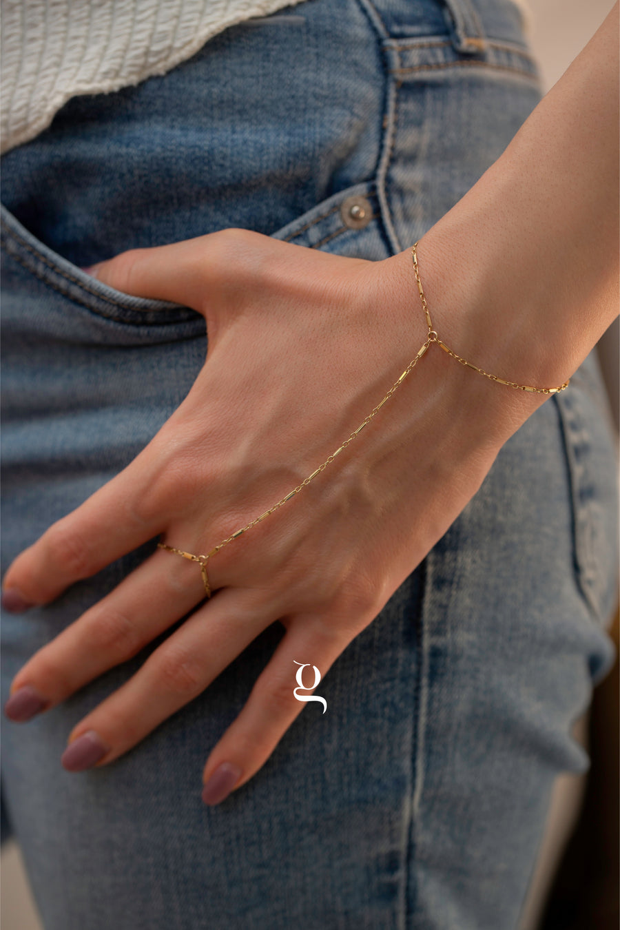Helia Hand Chain