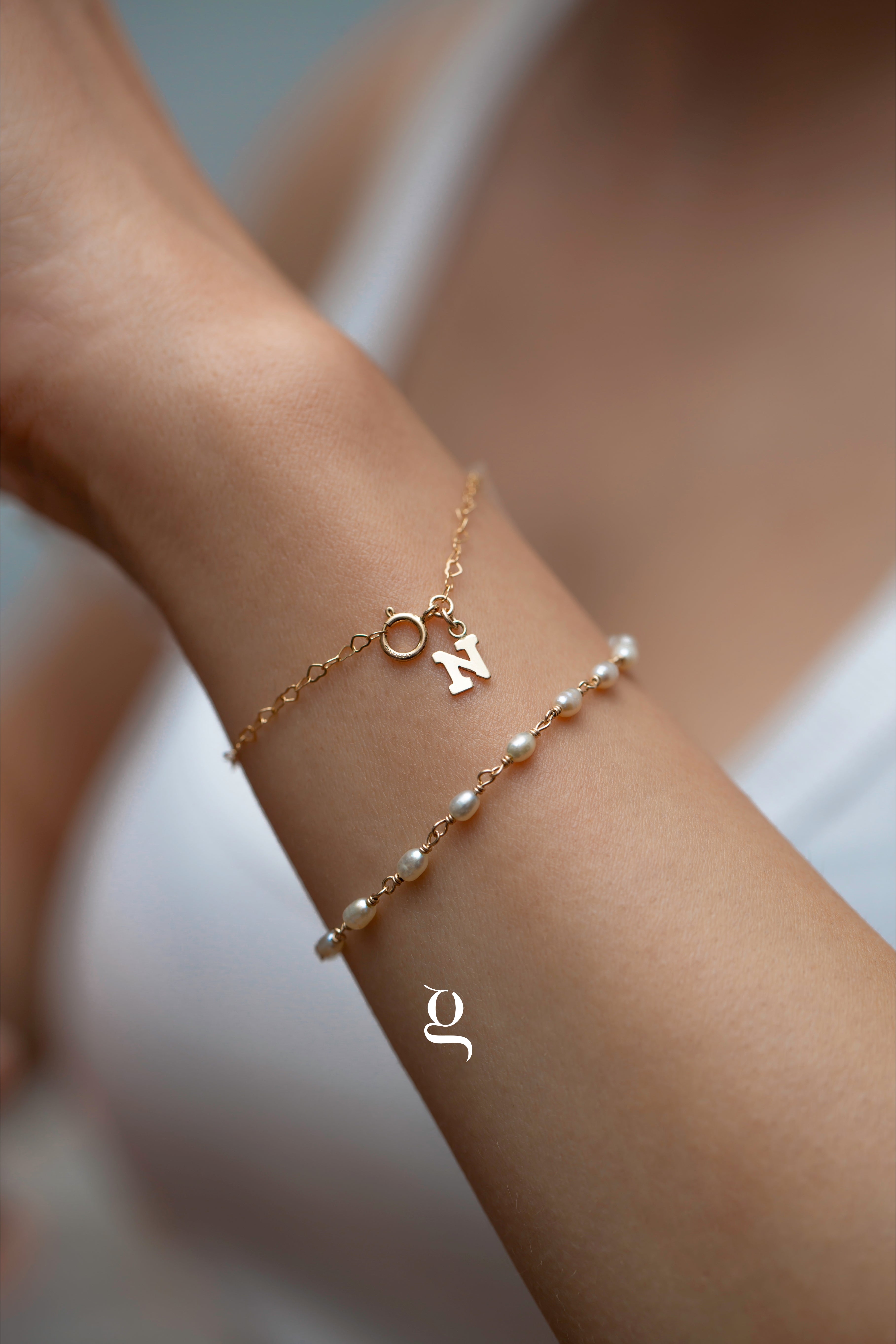 Petite Heart Chain Bracelet with Initial - Goldside Jewelry