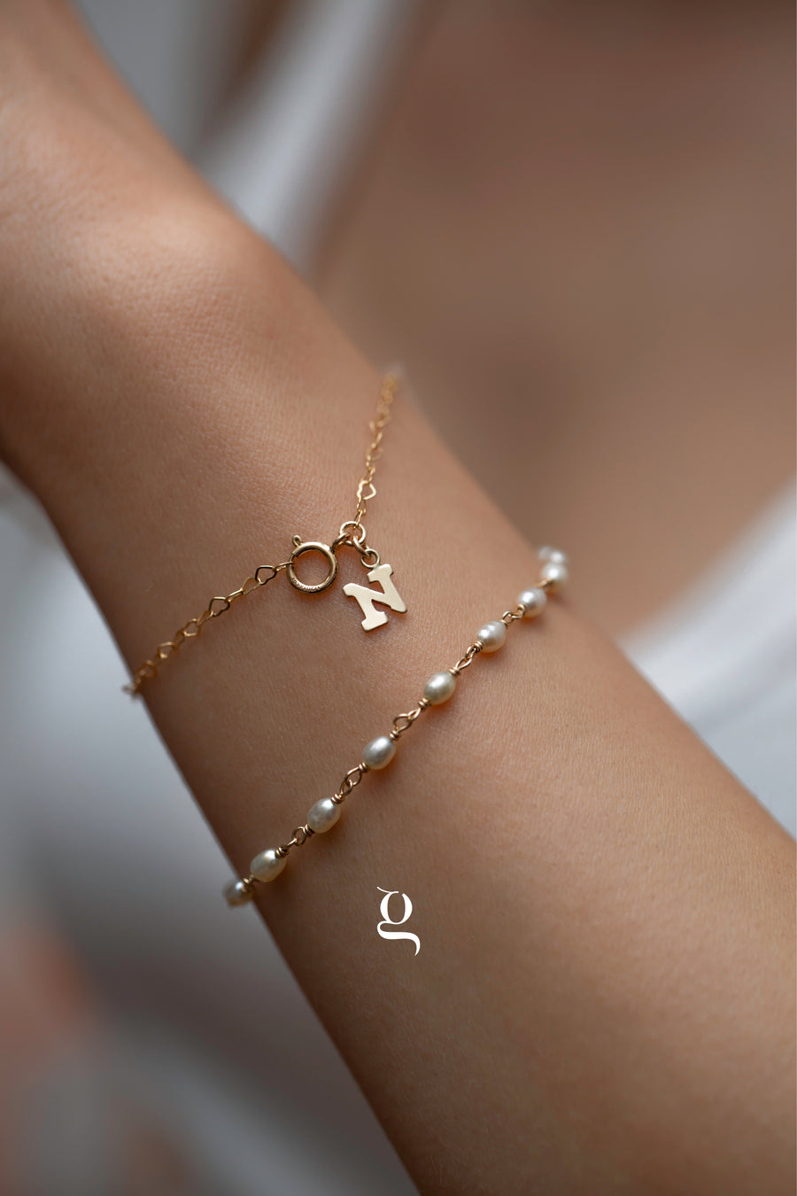 Petite Heart Chain Bracelet with Initial - Goldside Jewelry