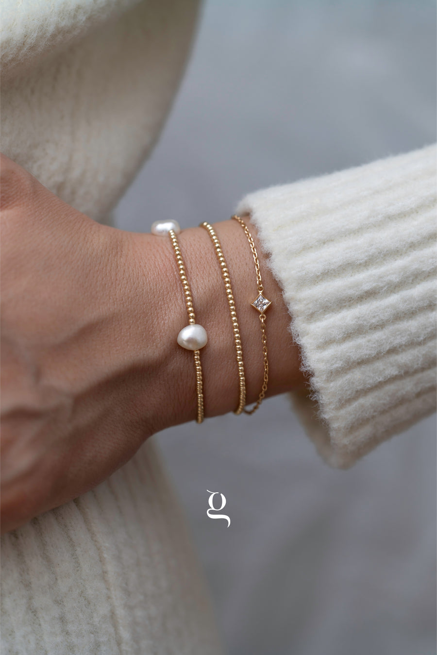 Pearl & 2 mm Gold Ball Bracelet