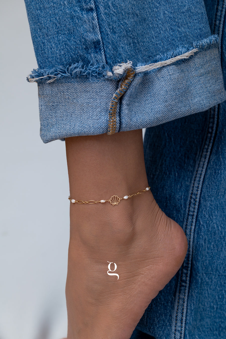 Gold Shell Anklet with Pearls
