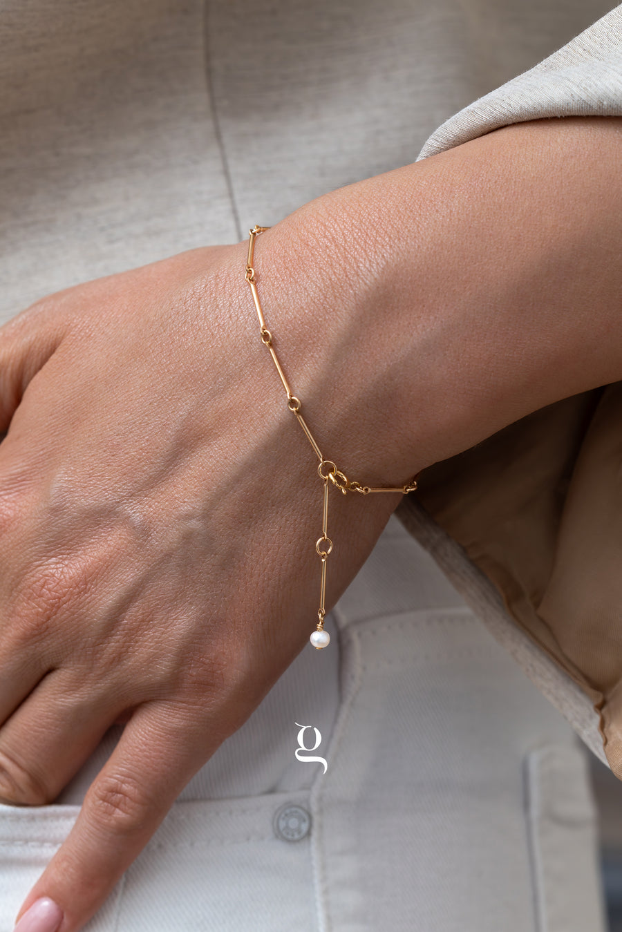 Extended Bracelet With a Pearl