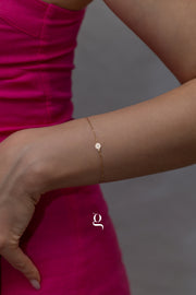 Minimal Gold Disc Bracelet