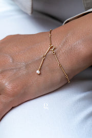 Extended Bracelet With a Pearl